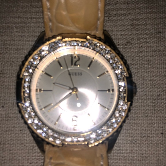 Guess Snake Skin Watch - Picture 4 of 4